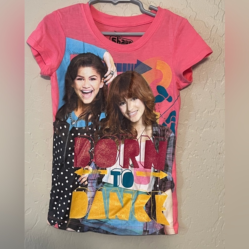 Disney Shake It Up Graphic Tee Zendaya Bella Thorne Girls 4/5 XS
